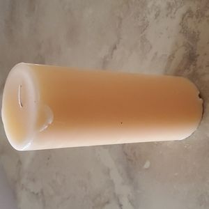 8" Vanilla Scented Candle nwot